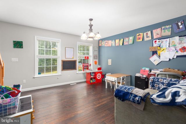 5710 RIVERBEND LN, Reva, VA 22735