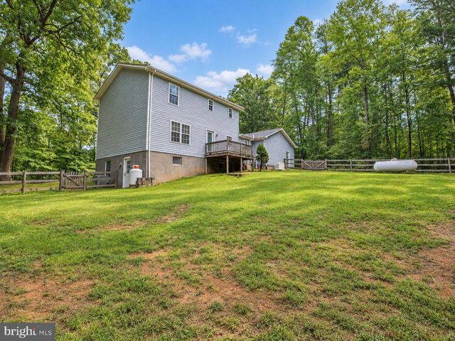 5710 RIVERBEND LN, Reva, VA 22735