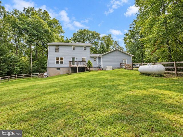 5710 RIVERBEND LN, Reva, VA 22735