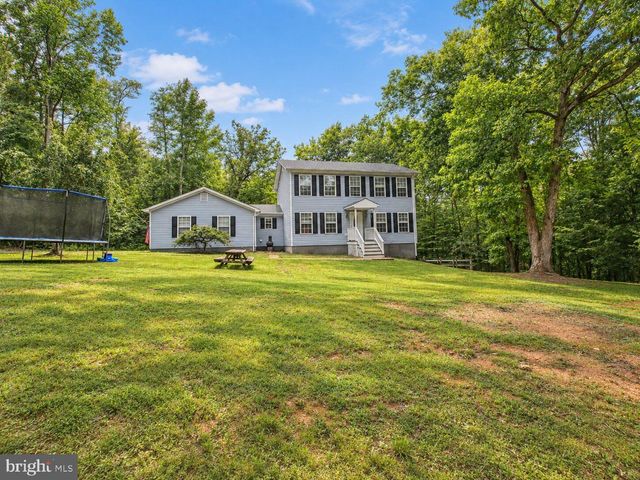 5710 RIVERBEND LN, Reva, VA 22735