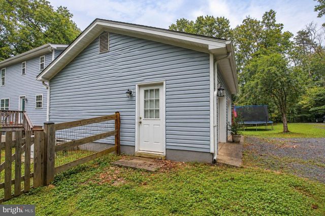 5710 RIVERBEND LN, Reva, VA 22735
