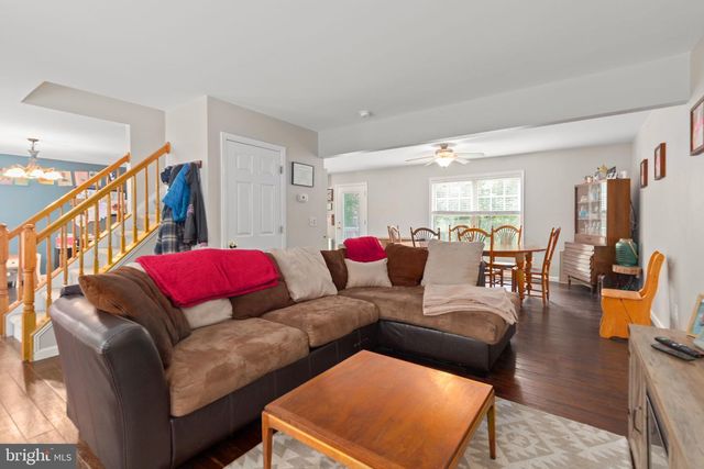 5710 RIVERBEND LN, Reva, VA 22735
