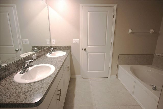 812 ROYAL EMPRESS DRIVE, Ruskin, FL 33570