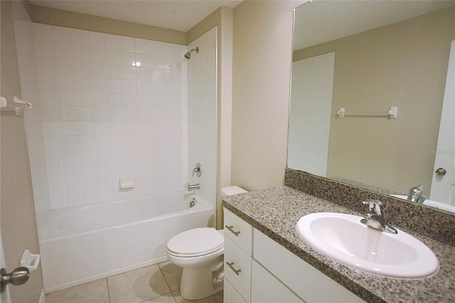 812 ROYAL EMPRESS DRIVE, Ruskin, FL 33570