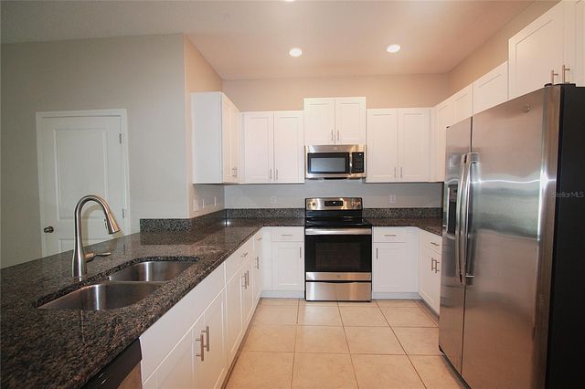 812 ROYAL EMPRESS DRIVE, Ruskin, FL 33570