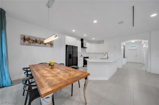 1140 NW 19th PL, Cape Coral, FL 33993