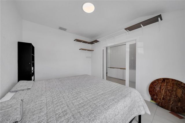 1140 NW 19th PL, Cape Coral, FL 33993