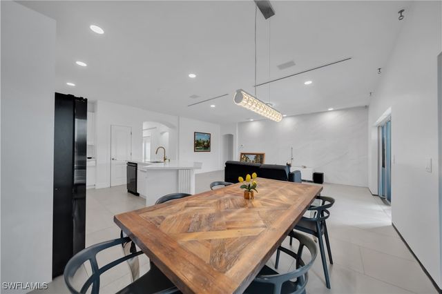 1140 NW 19th PL, Cape Coral, FL 33993