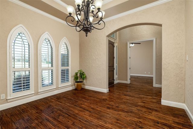 209 Ellis Creek Drive, Weatherford, TX 76085