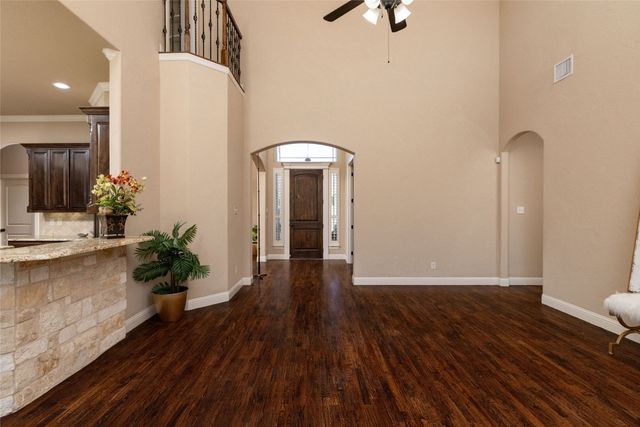 209 Ellis Creek Drive, Weatherford, TX 76085