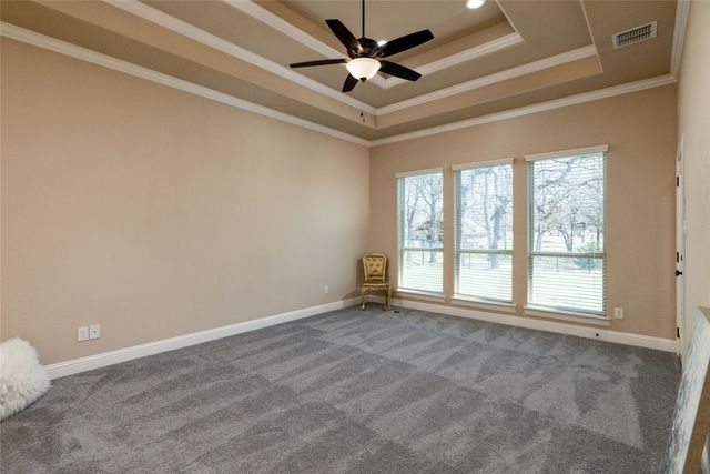 209 Ellis Creek Drive, Weatherford, TX 76085