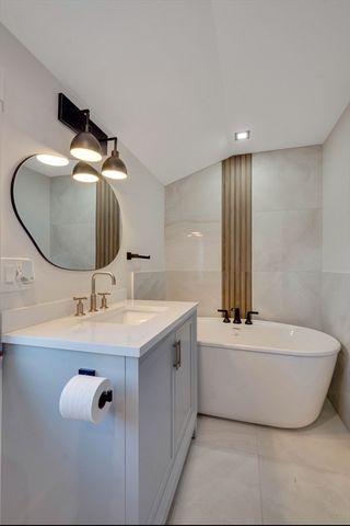 85 Morton Ave 2, Medford, MA 02155