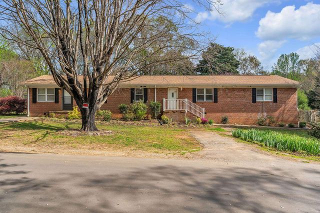 2 EASY Street, Taylors, SC 29687