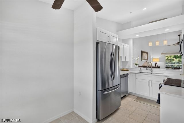 2815 Cypress Trace CIR 204, Naples, FL 34119