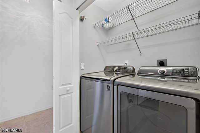 2815 Cypress Trace CIR 204, Naples, FL 34119