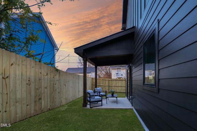 907 N Elizabeth Street, Durham, NC 27701