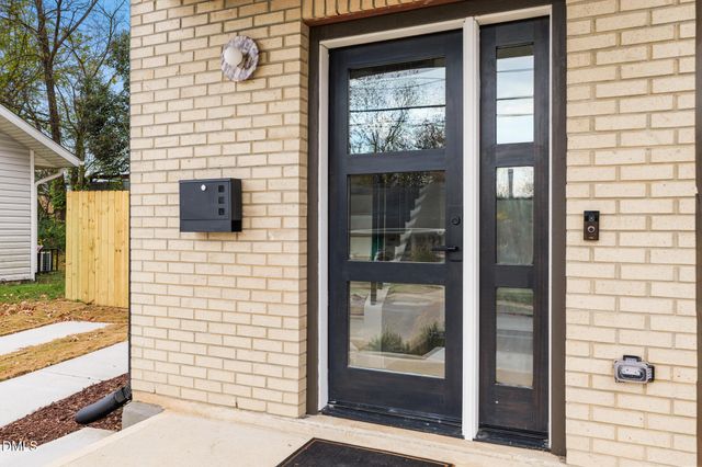 907 N Elizabeth Street, Durham, NC 27701