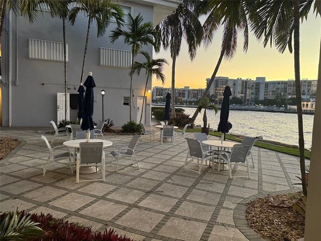 2600 S Ocean Drive, Hollywood, FL 33019
