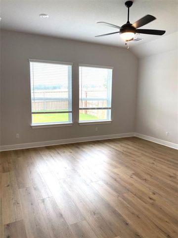 196 Cibolo Creek LOOP, Bastrop, TX 78602