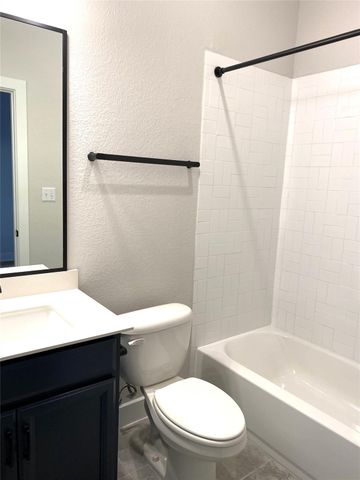 196 Cibolo Creek LOOP, Bastrop, TX 78602