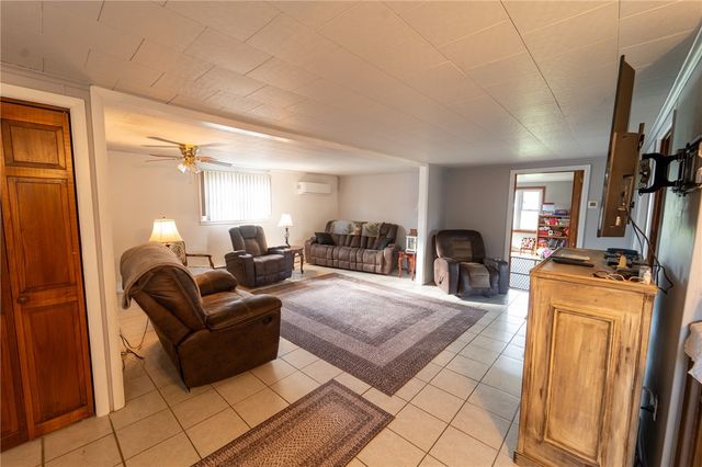3872 Route 31, Donegal, PA 15646