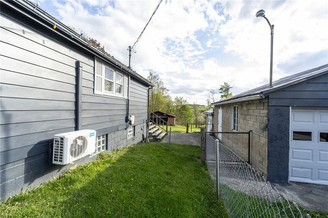 3872 Route 31, Donegal, PA 15646