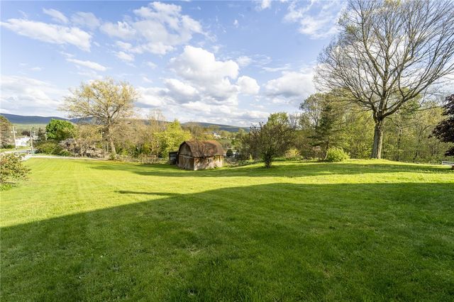 3872 Route 31, Donegal, PA 15646