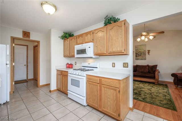 1432 Waters Edge Drive, Akron, OH 44313