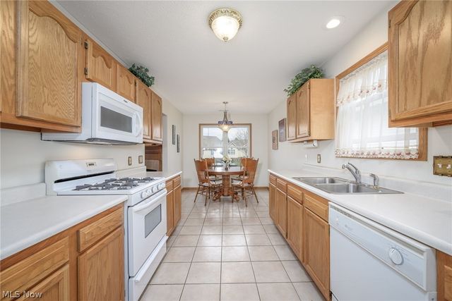 1432 Waters Edge Drive, Akron, OH 44313