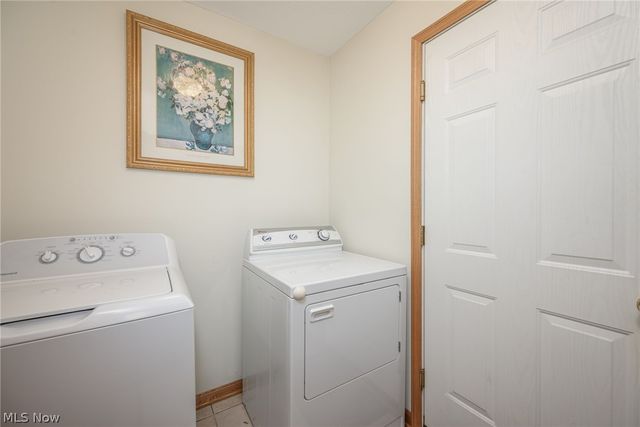 1432 Waters Edge Drive, Akron, OH 44313