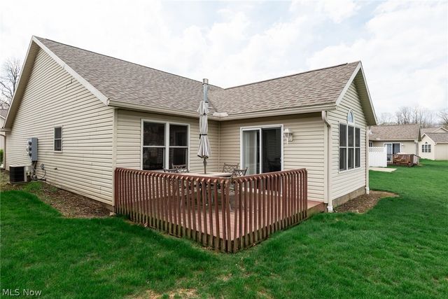 1432 Waters Edge Drive, Akron, OH 44313