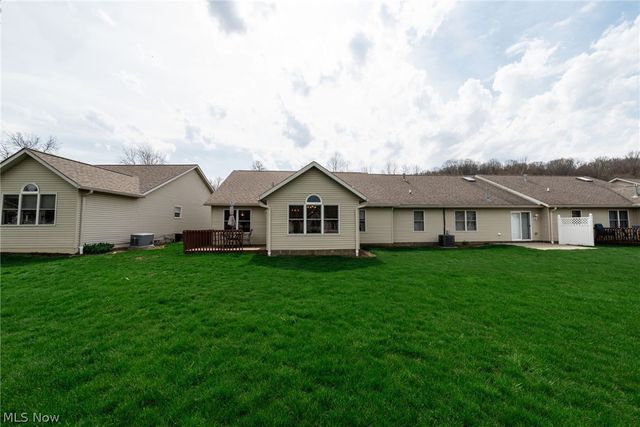 1432 Waters Edge Drive, Akron, OH 44313