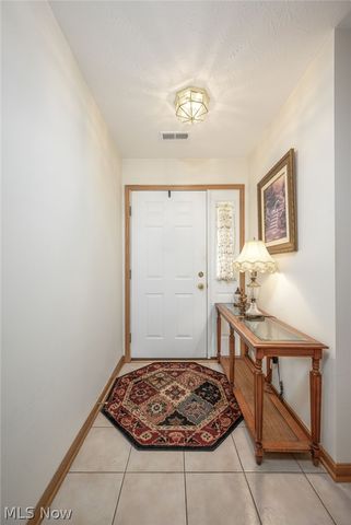 1432 Waters Edge Drive, Akron, OH 44313