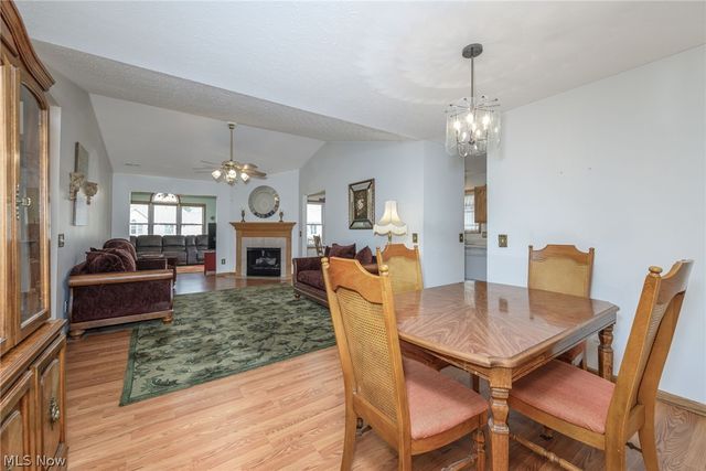 1432 Waters Edge Drive, Akron, OH 44313