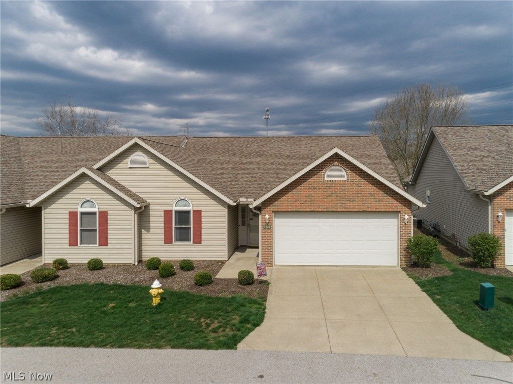 1432 Waters Edge Drive, Akron, OH 44313