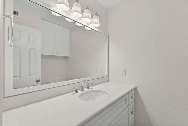 425 Bendwood Drive 49, Houston, TX 77024