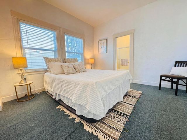 2737 12th Avenue, Oakland, CA 94606