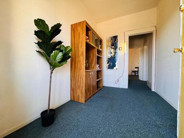 2737 12th Avenue, Oakland, CA 94606