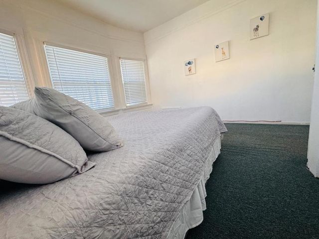 2737 12th Avenue, Oakland, CA 94606