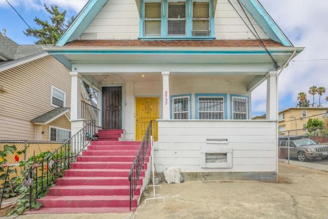 2737 12th Avenue, Oakland, CA 94606