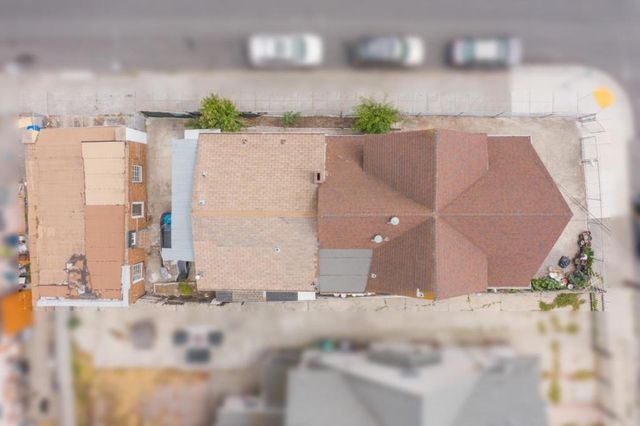 2737 12th Avenue, Oakland, CA 94606