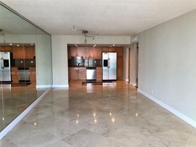 19390 Collins Avenue 1206, Sunny Isles Beach, FL 33160