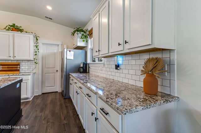 310 Edgewater Way, Holly Ridge, NC 28445