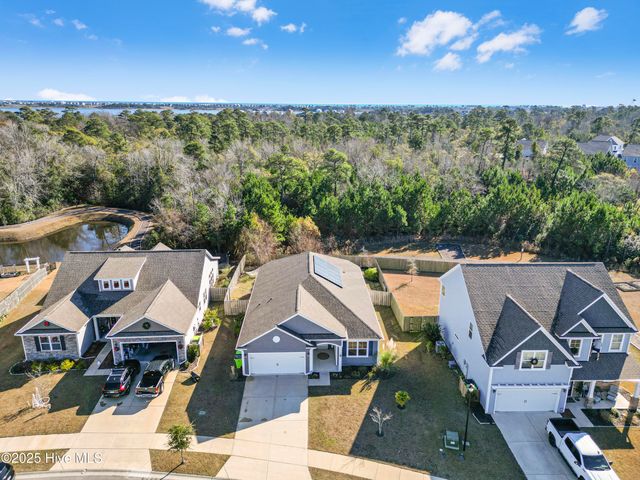 310 Edgewater Way, Holly Ridge, NC 28445