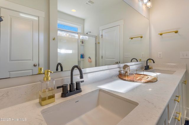 310 Edgewater Way, Holly Ridge, NC 28445