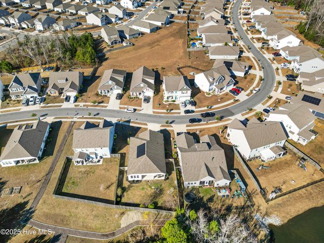 310 Edgewater Way, Holly Ridge, NC 28445