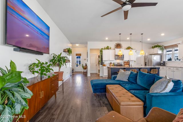 310 Edgewater Way, Holly Ridge, NC 28445