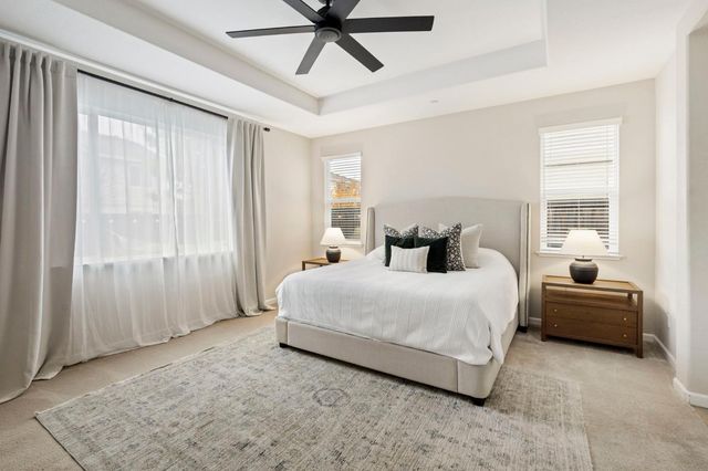 1462 Cedarbrook Rd, West Sacramento, CA 95691