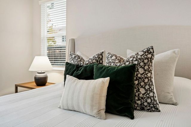 1462 Cedarbrook Rd, West Sacramento, CA 95691