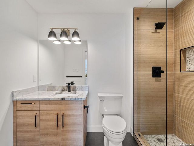 242 Cassiano, San Antonio, TX 78204